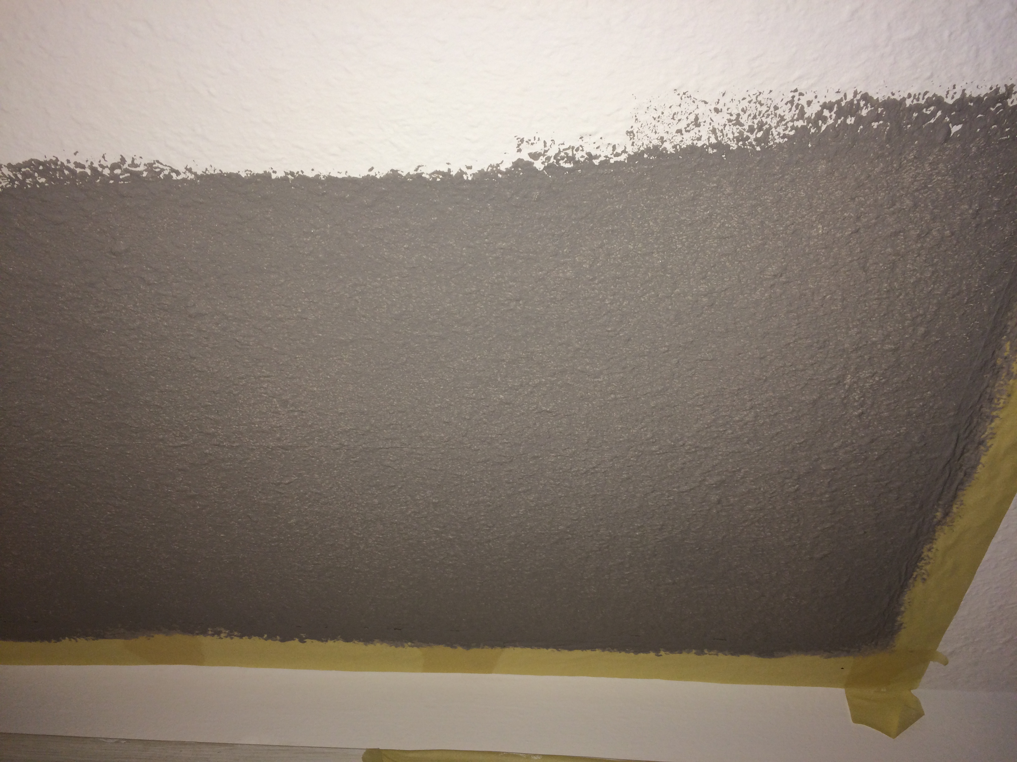 Warum deckt die farbe nicht. ist die zu dünn gestrichen. soll ich ...