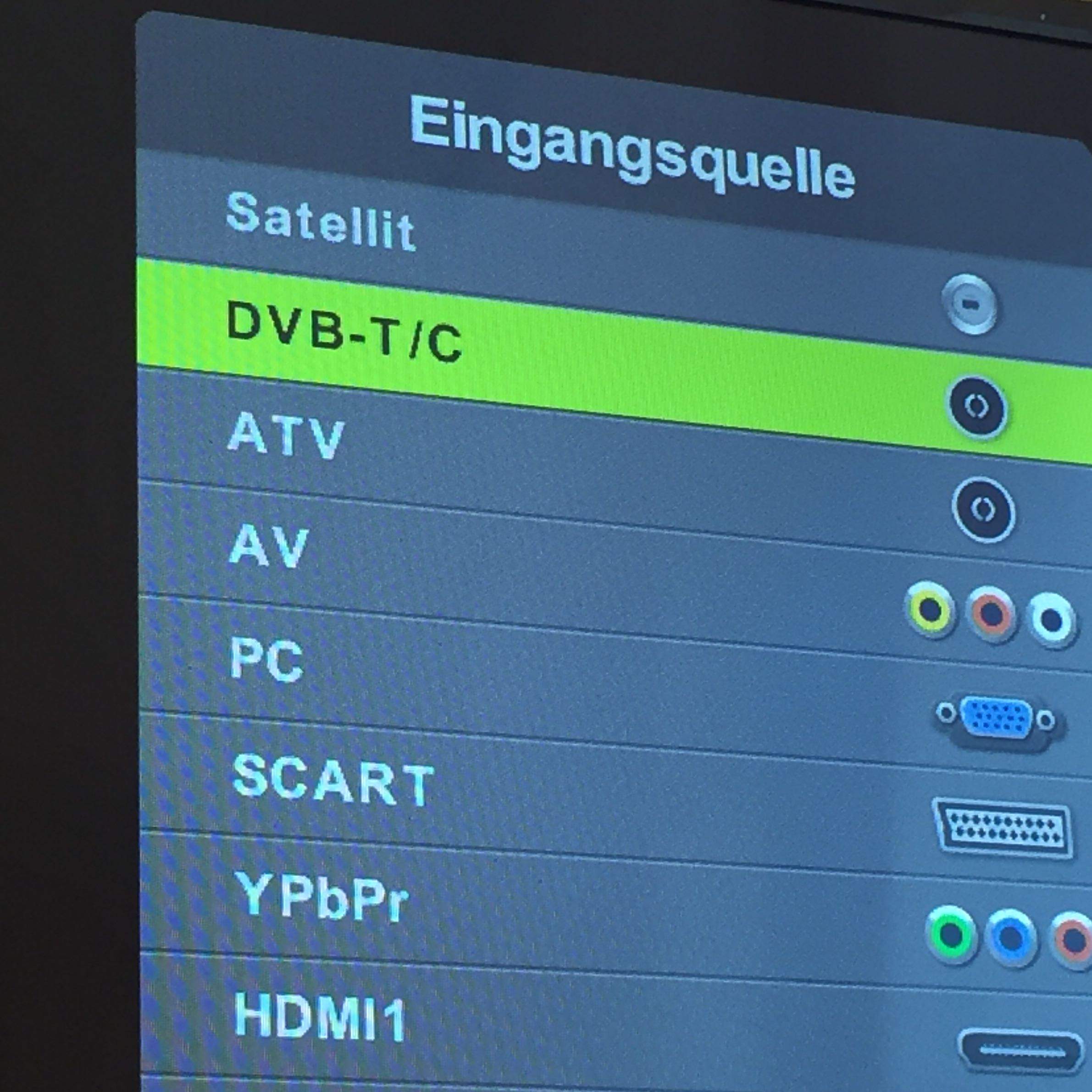 Warum empfange ich kein Signal? (Technik, TV, Fernseher) Warum empfange ich kein Signal? (Technik, TV, Fernseher)