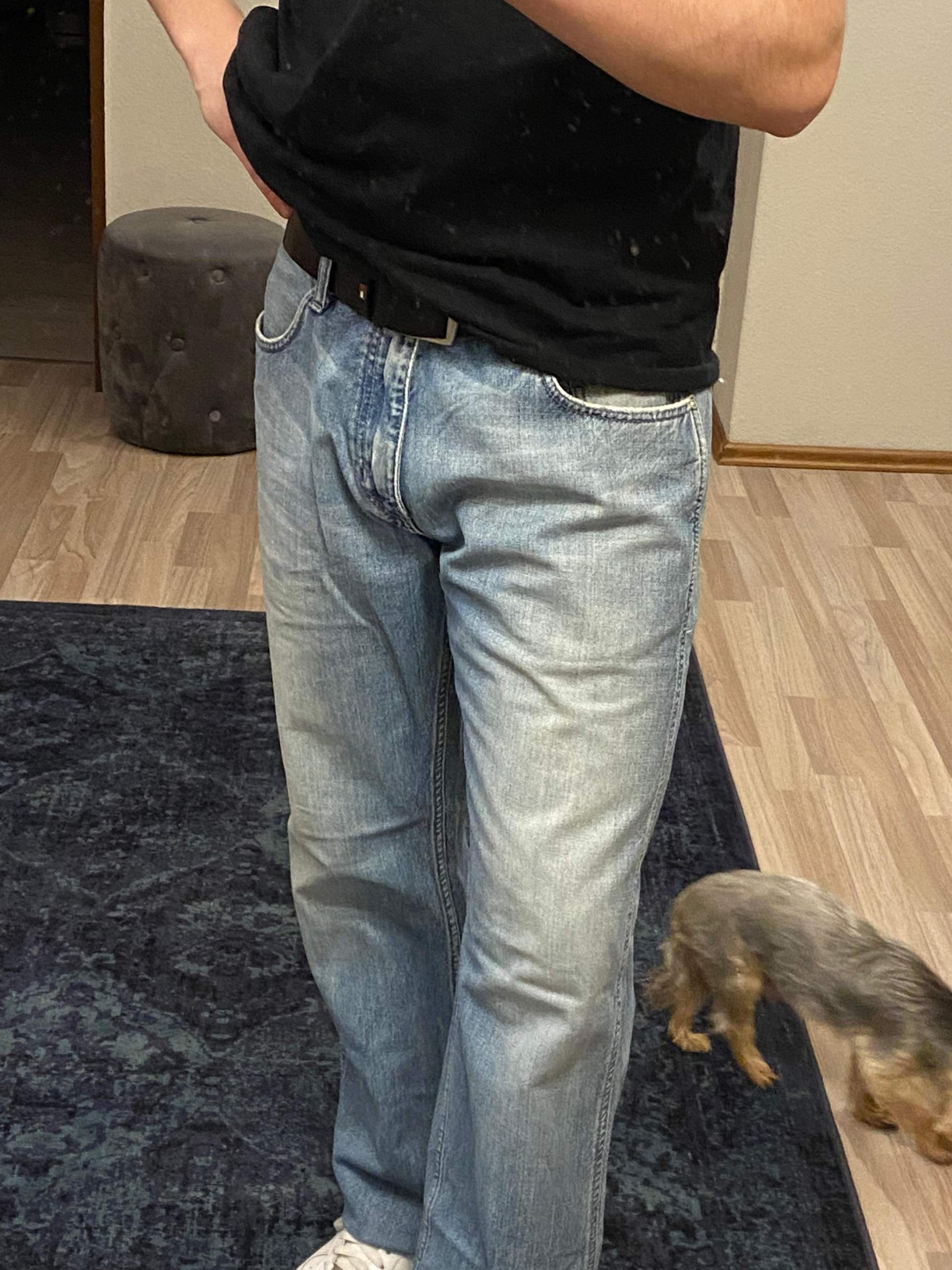 warum falten die Jeans so komisch im Schritt? (Männer, Kleidung, Mode)