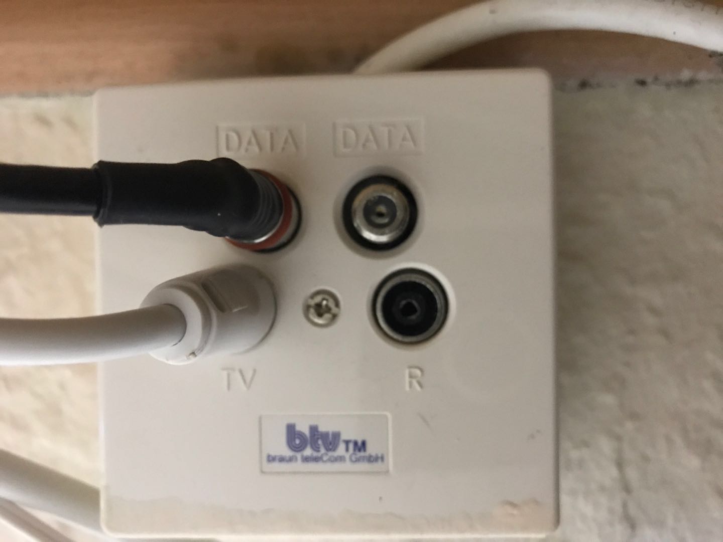 Warum gibt's kein TV Signal bei meiner Antennendose? (Technik, Technologie,  Fernsehen)