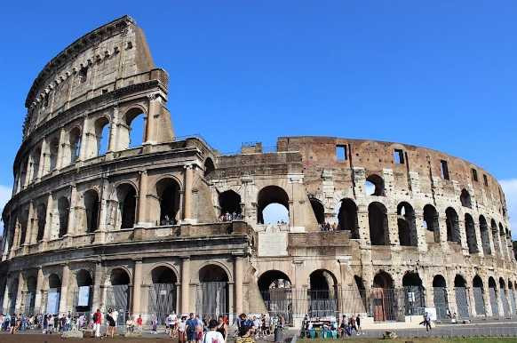 Warum ist das Kolosseum so demoliert?
