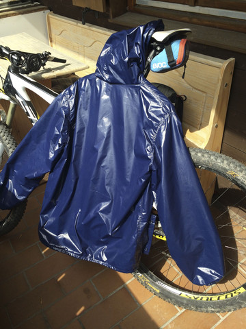 PU beschichtete Nylon Glanz Regen Jacke - (Regenjacke, Regenbekleidung, glanzjacke)