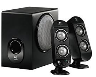 kartonrolle beim loch des subwoofers - (Subwoofer, Kartonrolle)