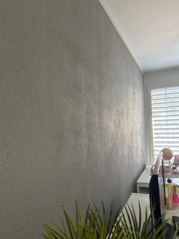 Warum ist meine Wand so fleckig? (Flecken, Zimmer, streichen)