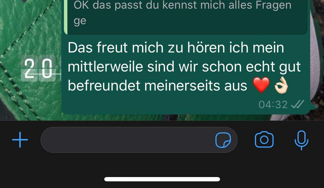 Sie Schreibt Nicht Zurück Ist Aber Online