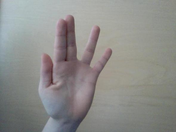 Zeigefinger kleiner finger fingerzeichen Fingeralphabet, deutsches