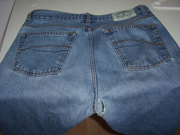 Jeanshose - (Kleidung, Jeans)