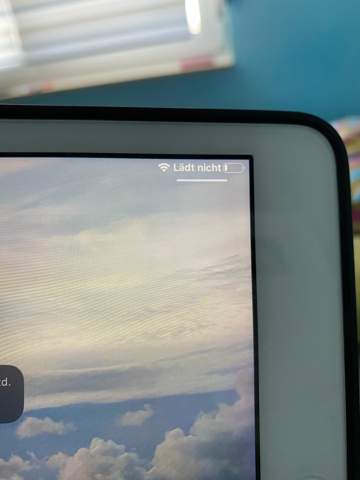 Warum steht beim iPad "Lädt nicht" beim aufladen?