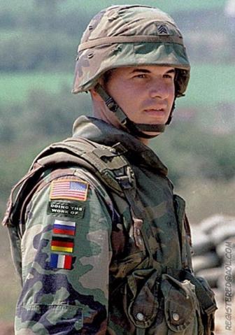 US-Soldat im Einsatz - (USA, Soldat, Flagge)