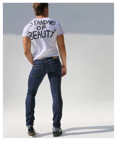 Warum Wird Korperbetonte Kleidung Bei Mannern Abgelehnt Auch Wenn Der Mann Eine Tolle Figur Hat Mode Manner