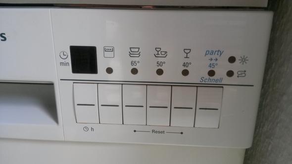 Was Bedeuten Diese Zeichen Mit Den Pfeilen Und Das Mit Den 3 Punkten Und Vllt Hat Jemand Eine Gebrauchsanleitung Von Dem Modell Siemens Party Sf24m256eu Haus Haushalt Geschirrspuler