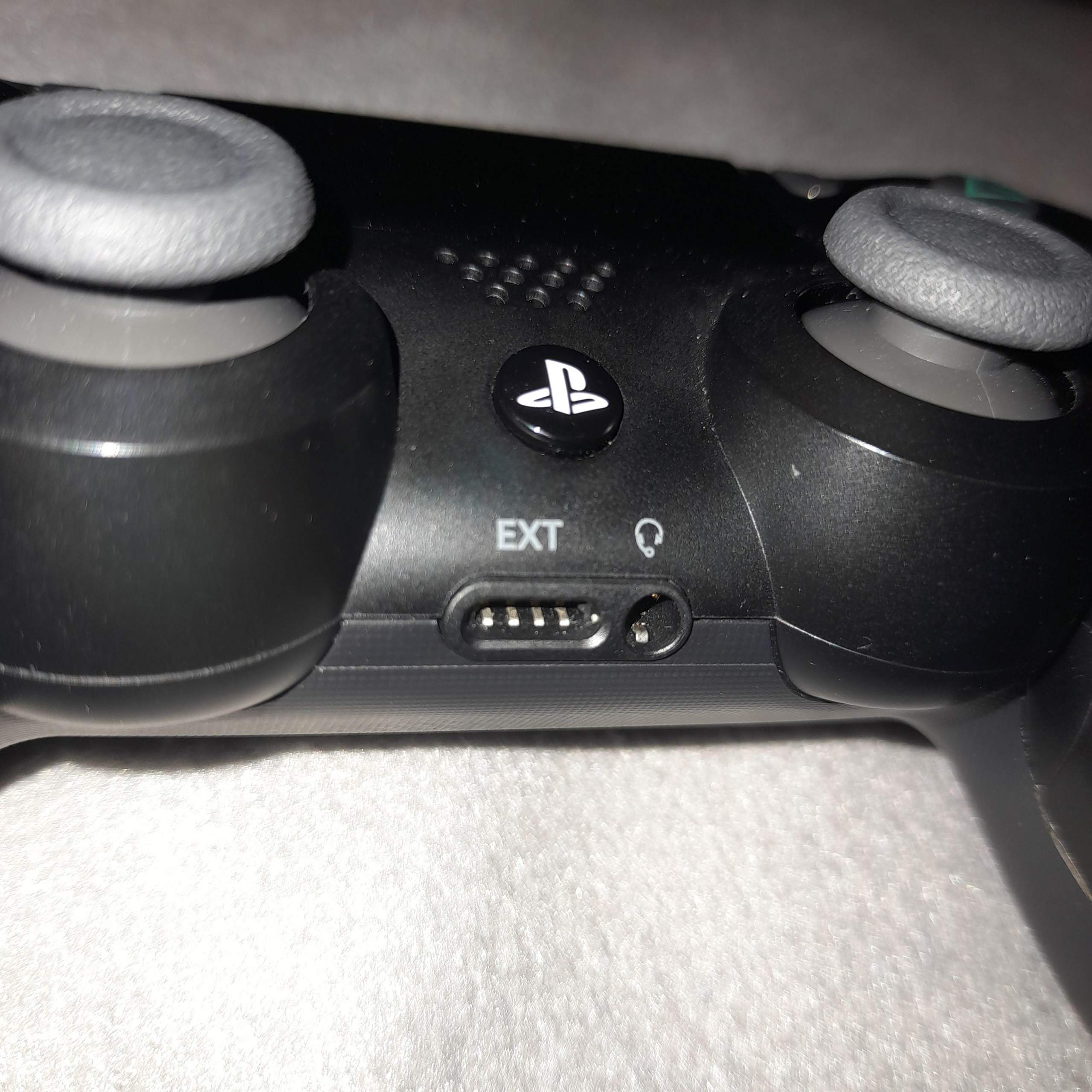 Das Controller Was bedeutet auf dem Ps4 Controller EXT und wofür ist das? (PlayStation ...