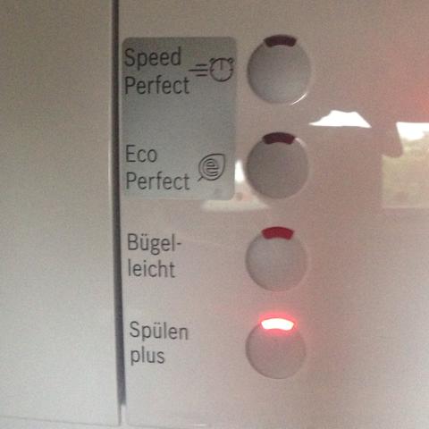 Speed Perfect = zeit verkürzt
Eco Perfect = verlängert - (Waschmaschine, waschen, Wäsche)
