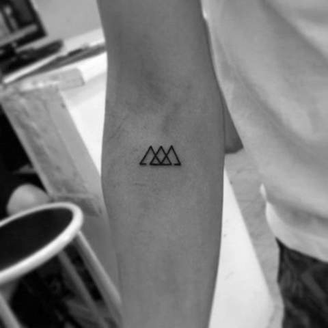 Bedeutung doppel dreieck tattoo Unendlich Zeichen