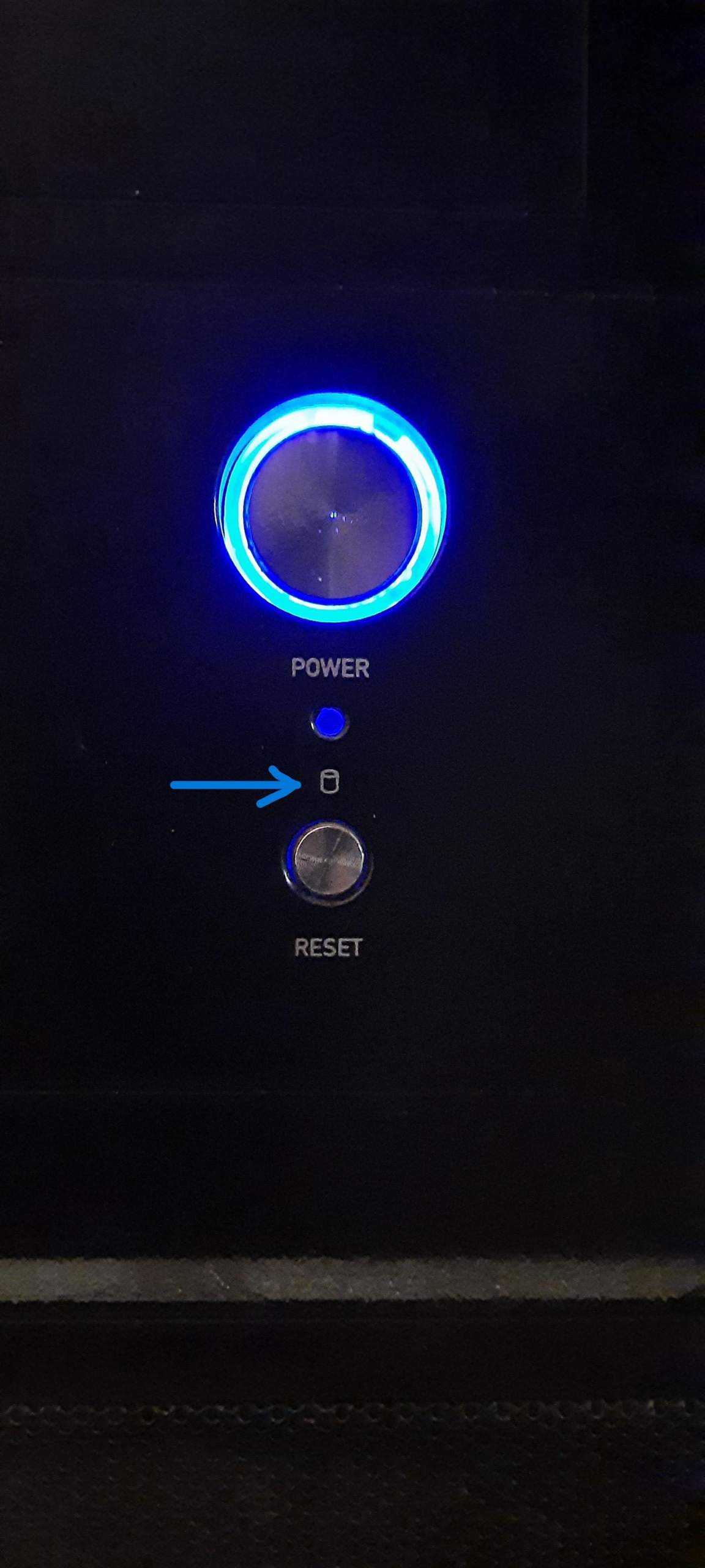 Was bedeutet dieses Symbol über meiner RESET-Taste? (Hardware ...