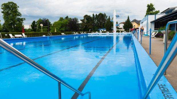 Ab Wann Allein Ins Schwimmbad Was denkt ihr, wann man wieder ins Schwimmbad gehen kann? (Gesundheit