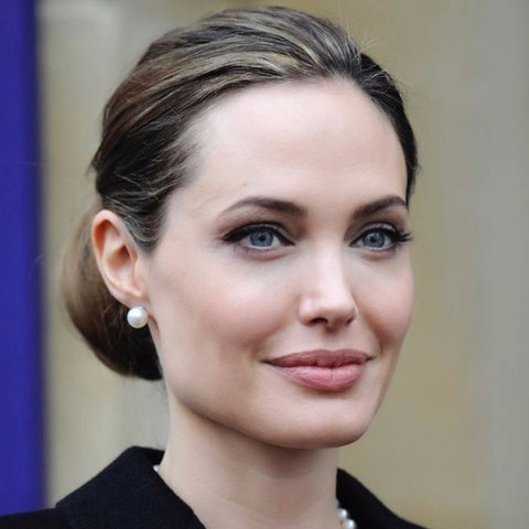 Angelina Jolie  - (Mädchen, Meinung, Stars)