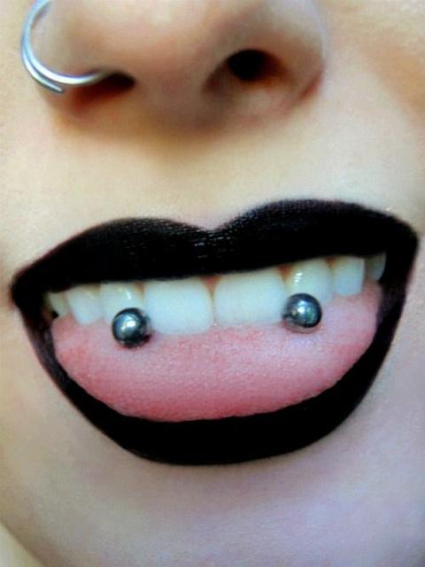 was findet ihr besser bei zungenpiercing? (Piercing, Style, Zunge)
