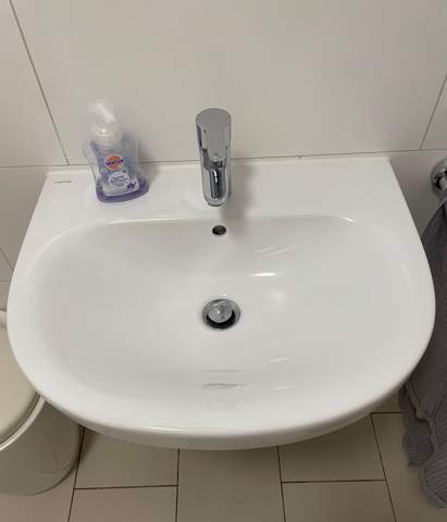 Was F r Ein Waschbeckenunterschrank Kann Ich Hier Montieren aufstellen was-f-r-ein-waschbeckenunterschrank-kann-ich-hier-montieren-aufstellen