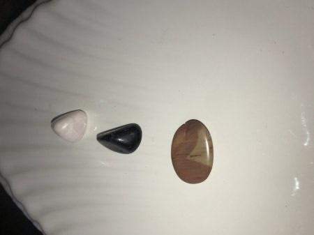 - (Steine, Mineralien, Edelsteine bestimmen)