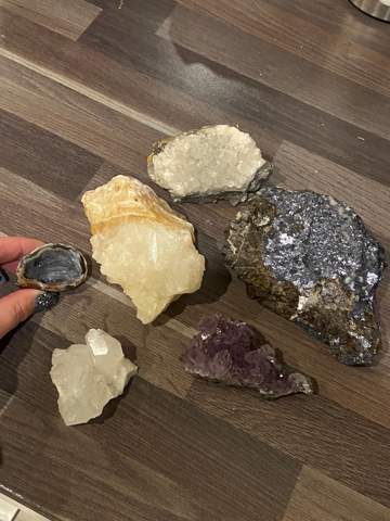 Was für Steine sind das? Auch Mineralsteine?