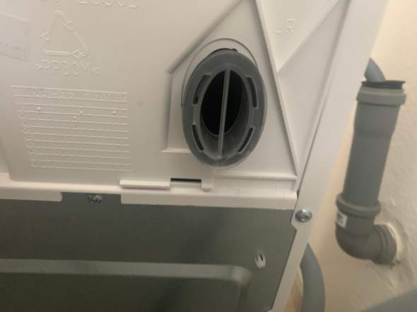 Was genau ist dieses schwarze Teil an der Rückseite meiner Toplader Waschmaschine?