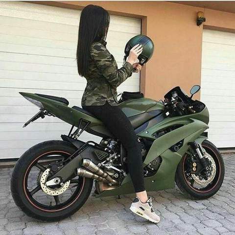 Was haltet ihr von Frauen die Motorrad fahren?