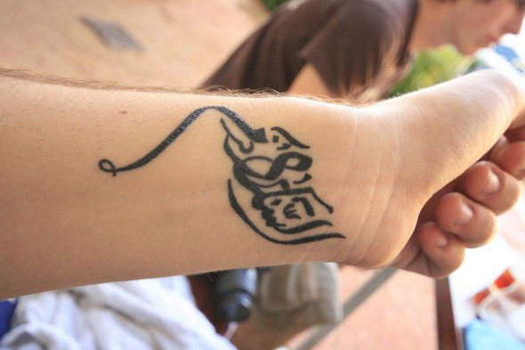 arabisches tattoo - (Sprache, Bedeutung, Tattoo)