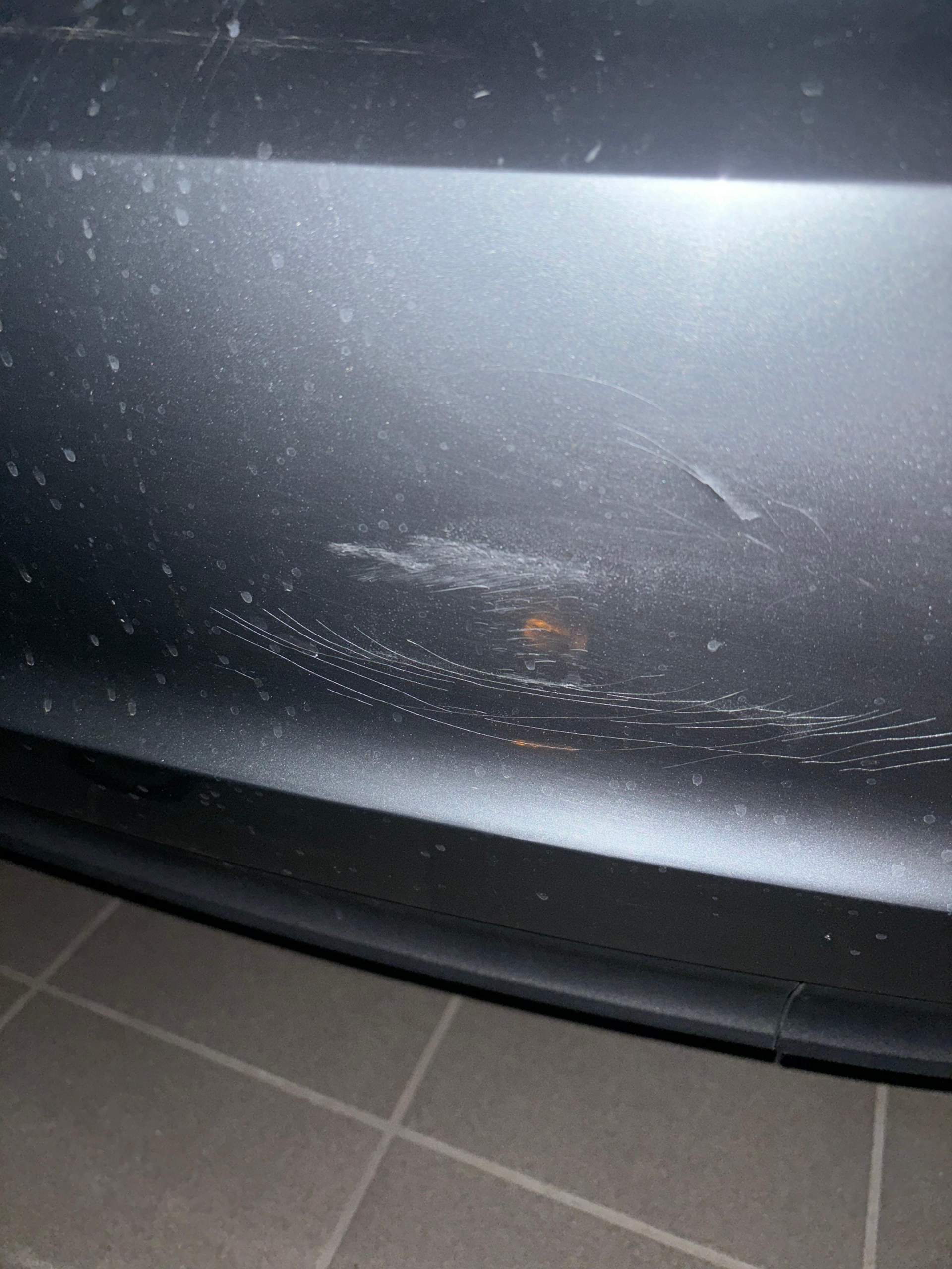 Spannende Kratzer Im Auto Bild
