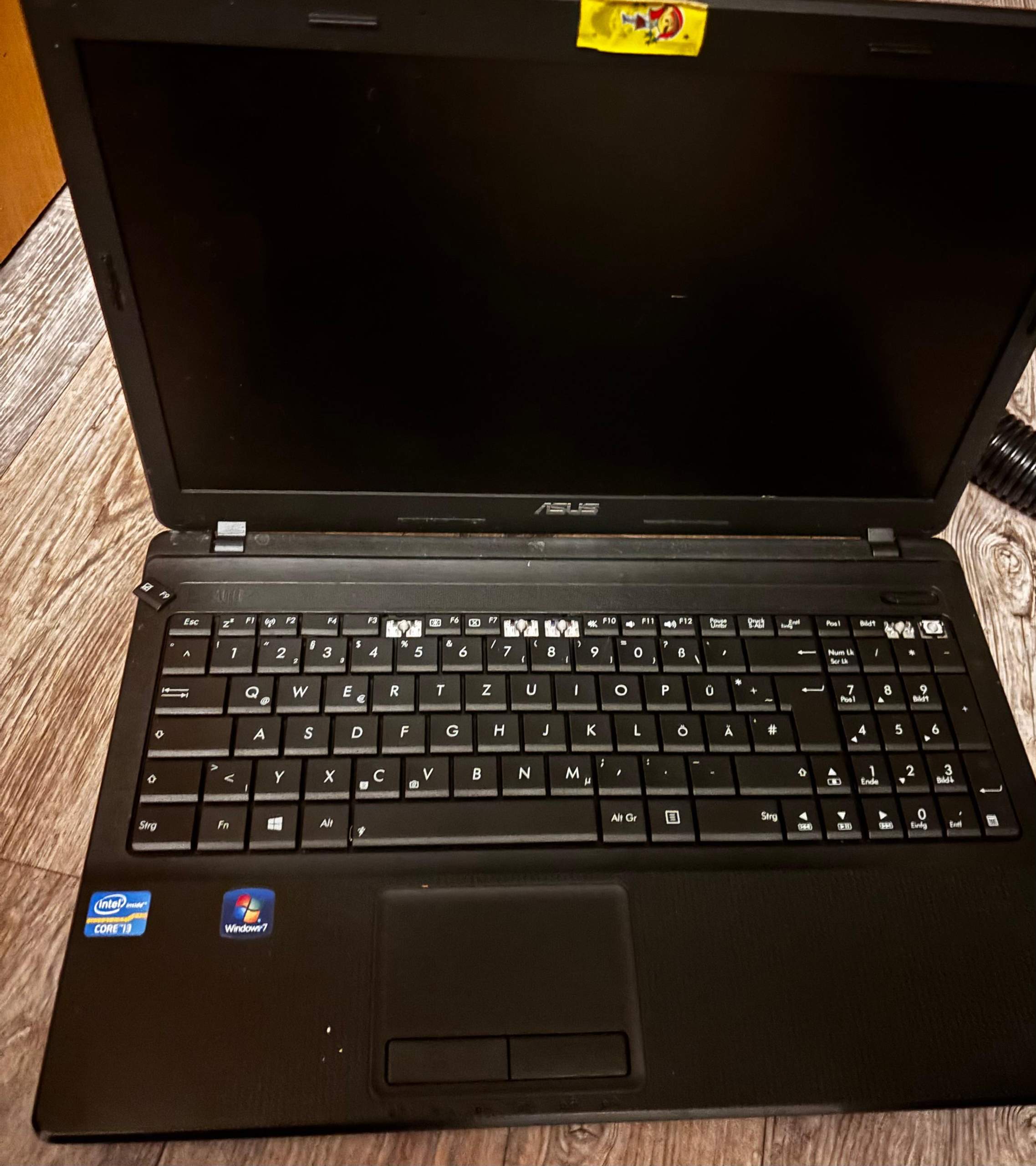 Was ist das bei dem alten Laptop? (Reparatur, kaputt)