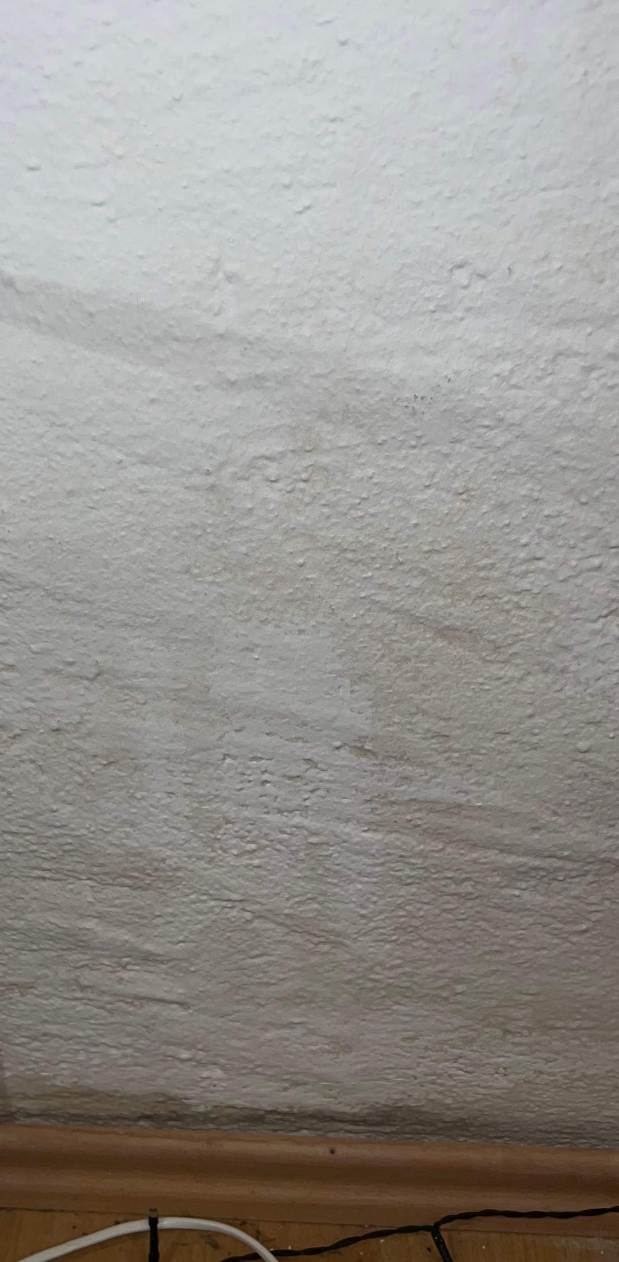 Was ist das dort an der Wand? (Wohnung, Haus, Haushalt)