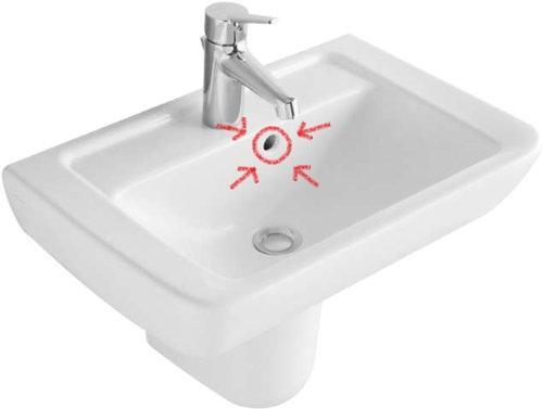 Was ist das eig. für ein Loch im Waschbecken unter dem Wasserhahn