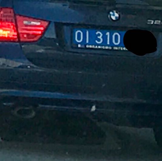 Was ist das für ein blaues Kennzeichen? (KFZ)