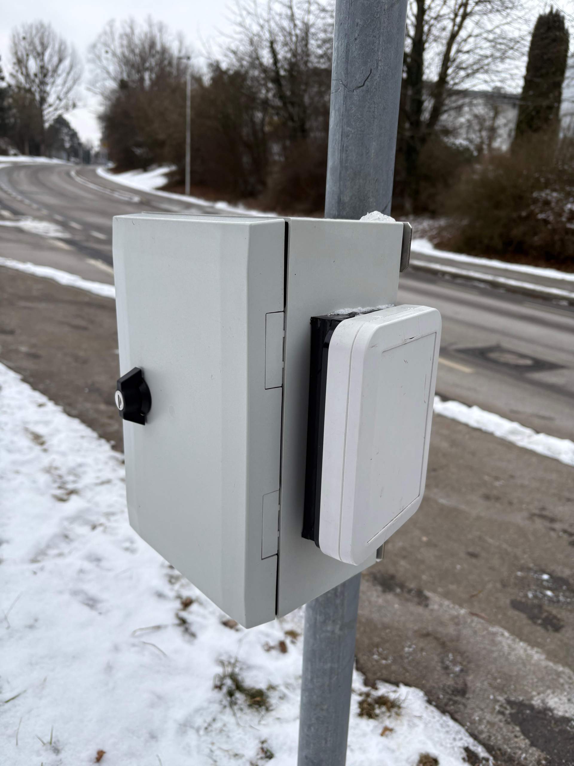 Was ist das für ein Gerät am Straßenrand? (Verkehr, Straßenverkehr)
