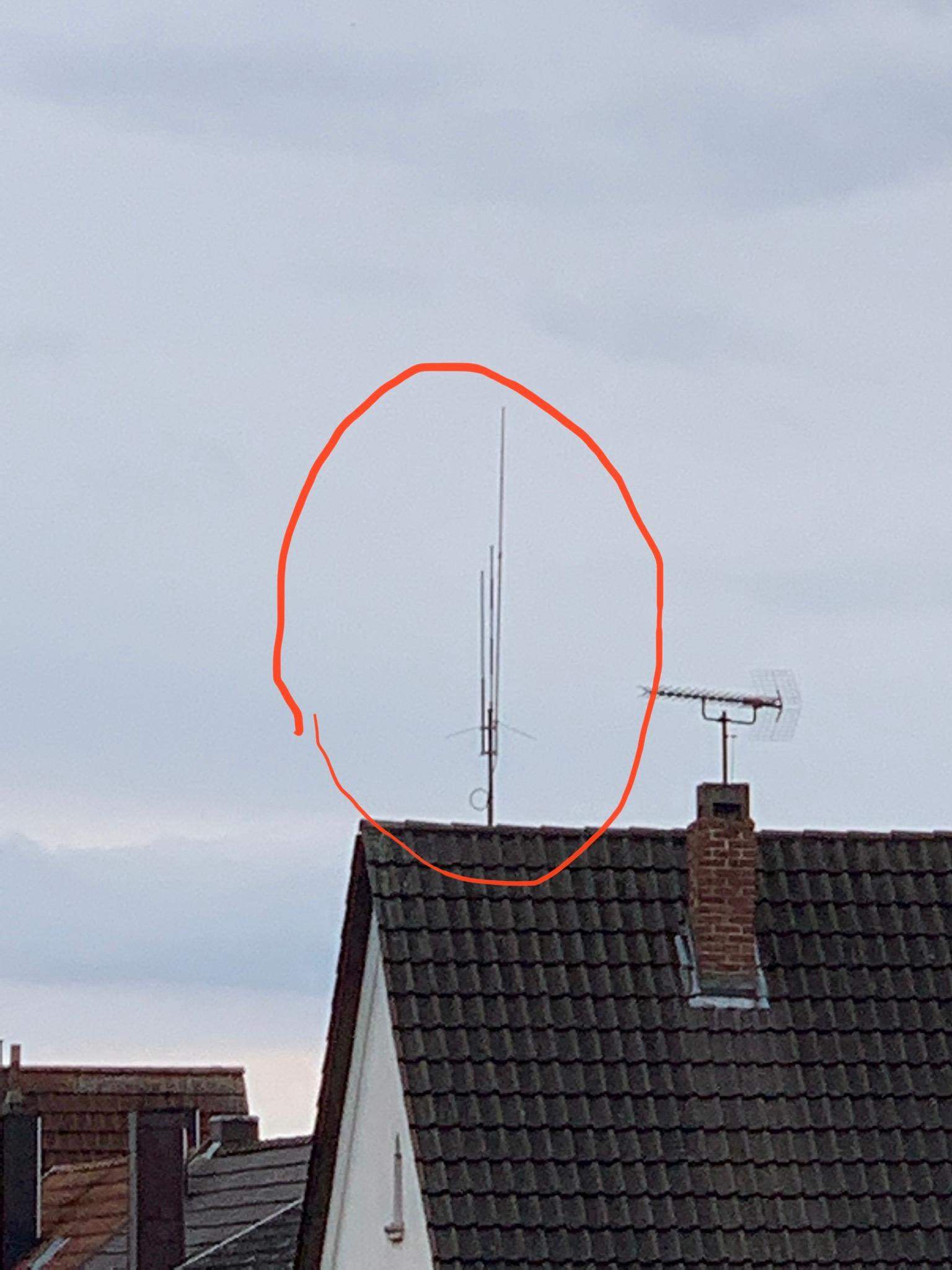 Was ist das für eine Antenne (Bild)? (Technik, Häuser)