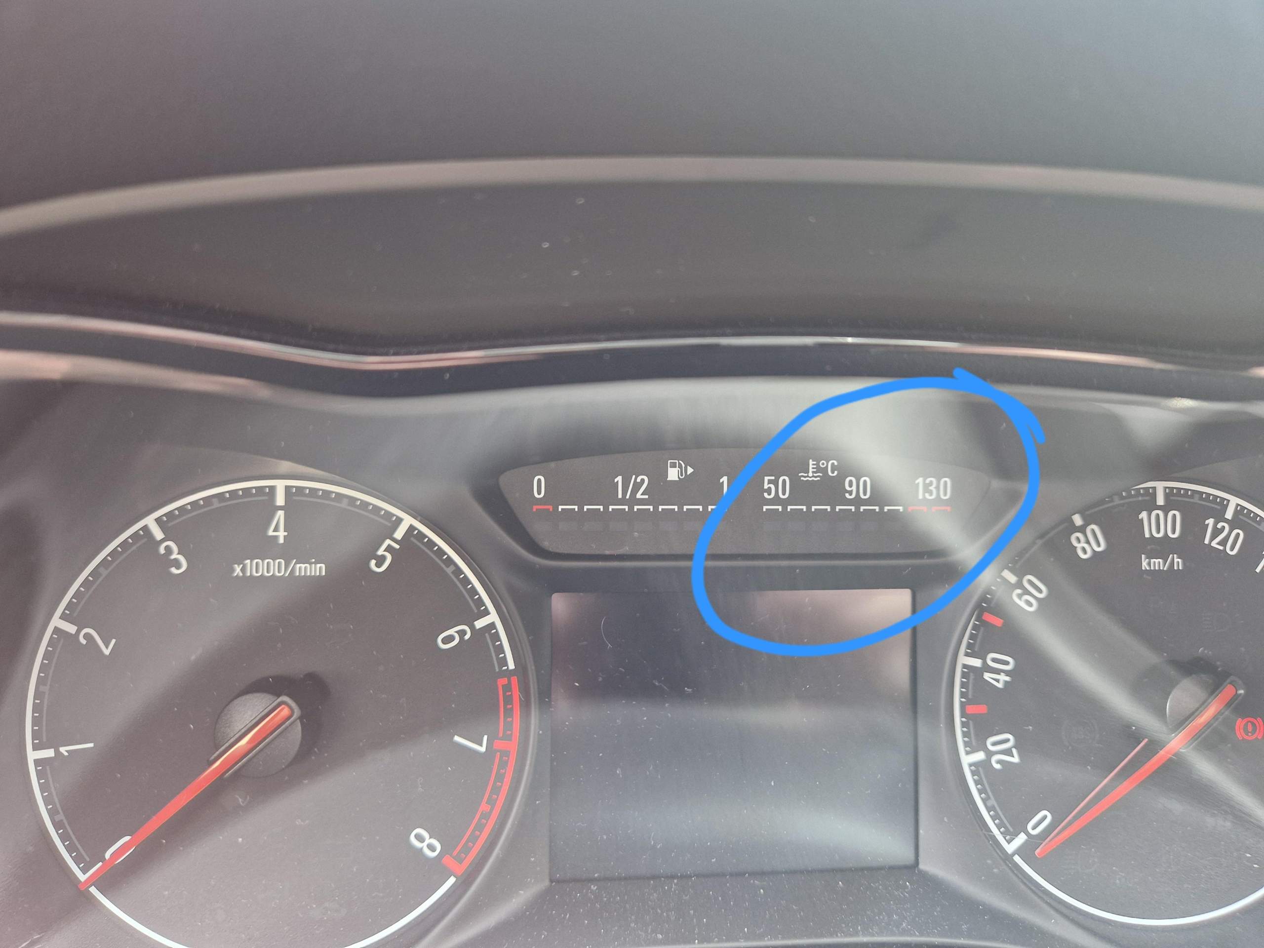 L Anzeige Auto