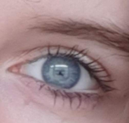 - (Augen, Meinung, Farbe)