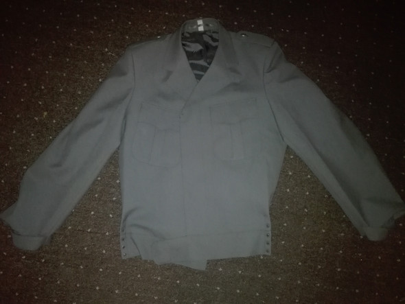 - (Politik, uniform)