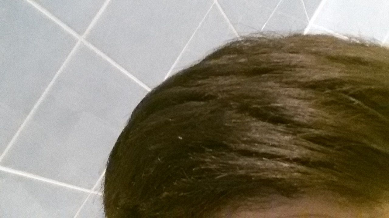 Was ist das weisse an den haarspitzen? (Haare, Körper, Beauty)