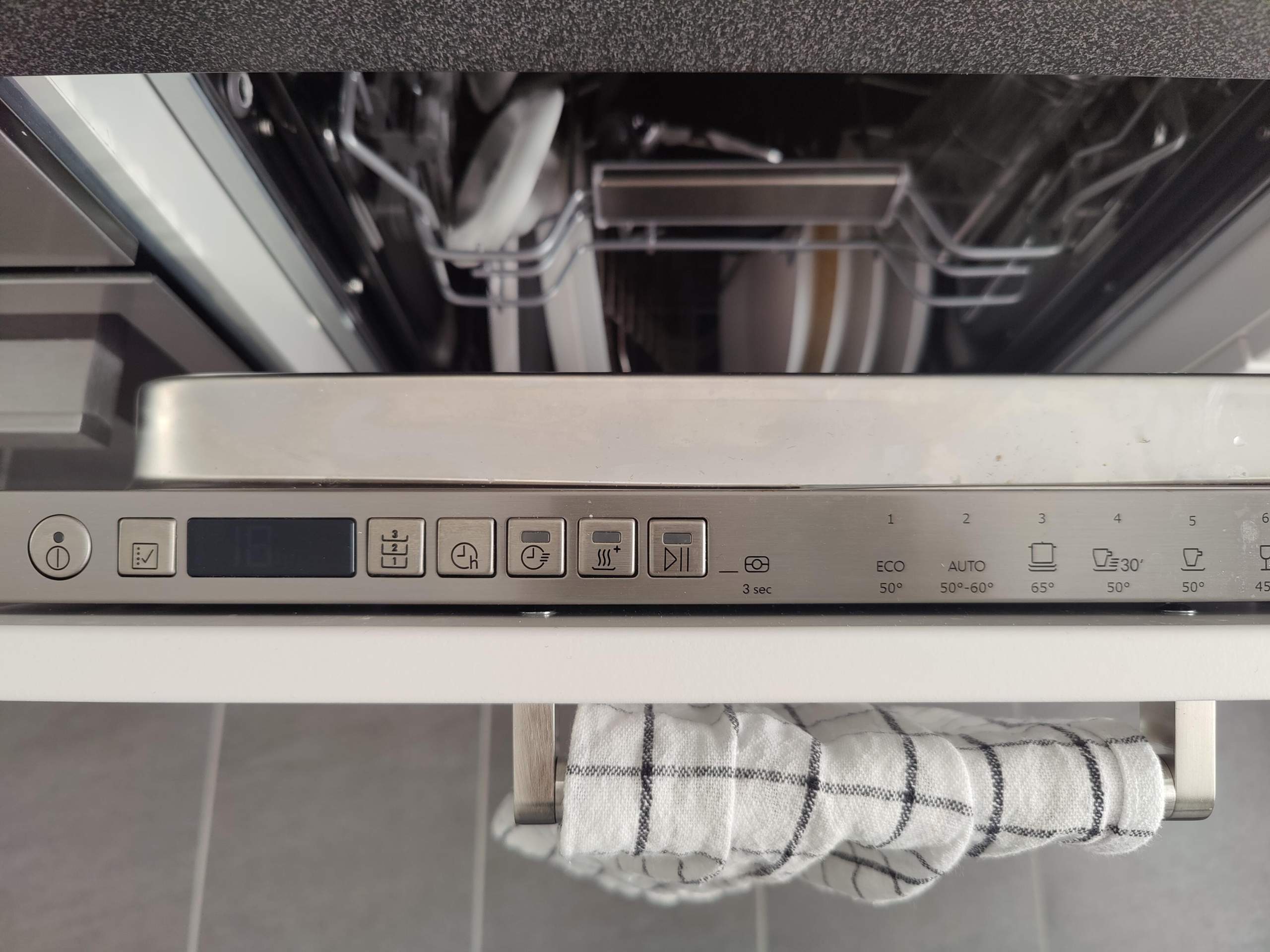 Was ist die Marke und Modell der Ikea Waschmaschine und Spülmaschine FINPUTSAD? (Küche