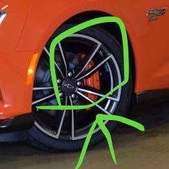 Was Ist Dieses Rote Teil Am Auto In Der Nahe Der Felge Hat Es Irgendeine Funktion Technik Auto Und Motorrad Kfz