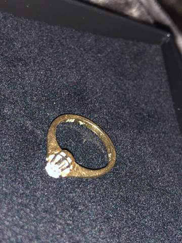Was Ist Ein 585 Gold Ring Mlt 010 Karat Stein Wert Gewicht Ca 1 5 Gramm Schmuck Juwelier
