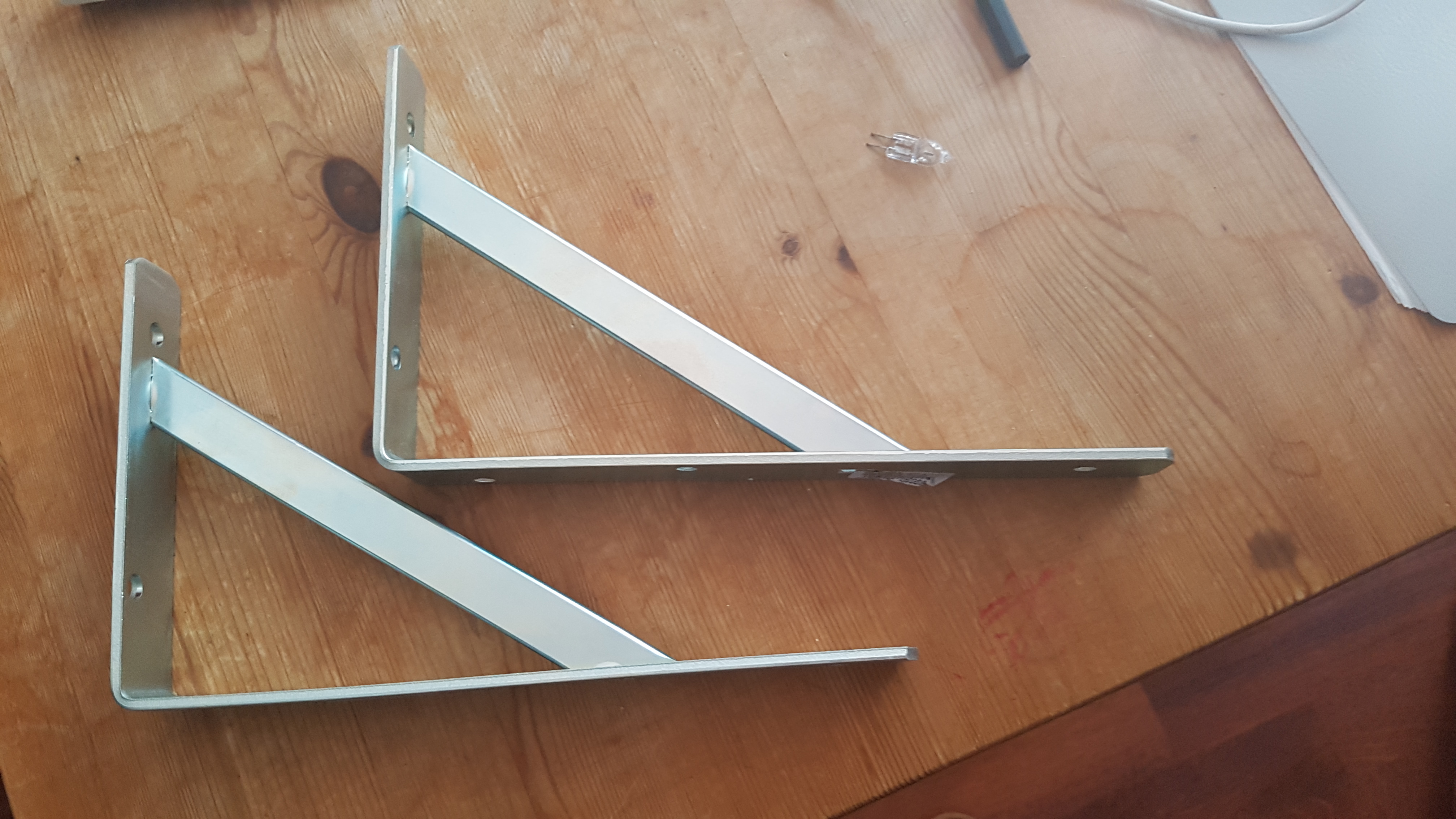 Was Ist Physikalisch Gesehen Besser Physik Heimwerken Wandregal