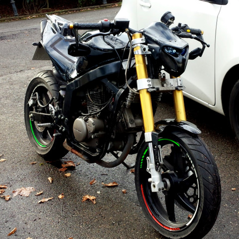 Bild 2 - (Auto, Motorrad, Motor)