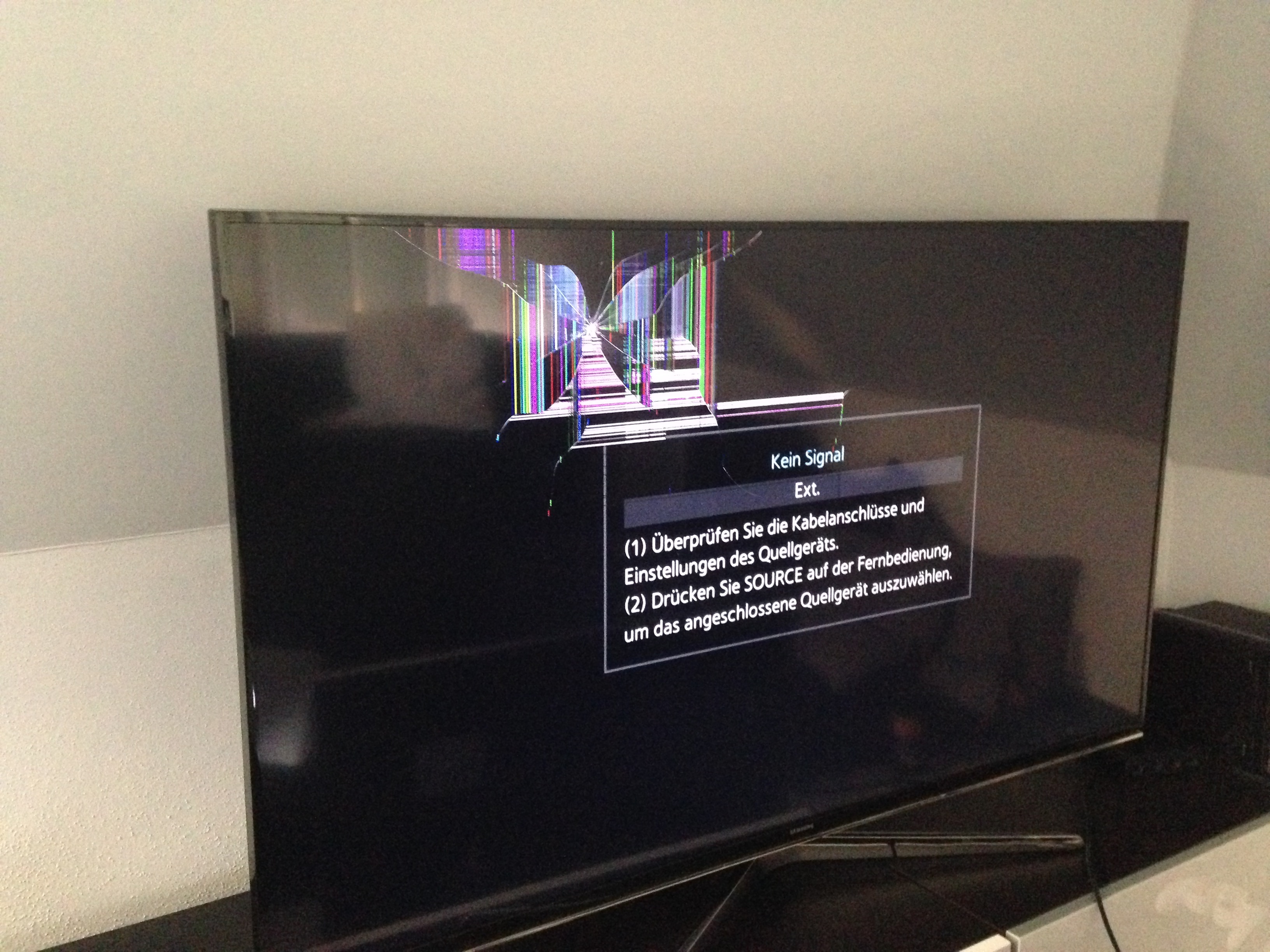 Woran Merkt Man Das Der Fernseher Kaputt Geht Was kann man machen bei einem kaputten Fernseher? (Reparatur, kaputt)