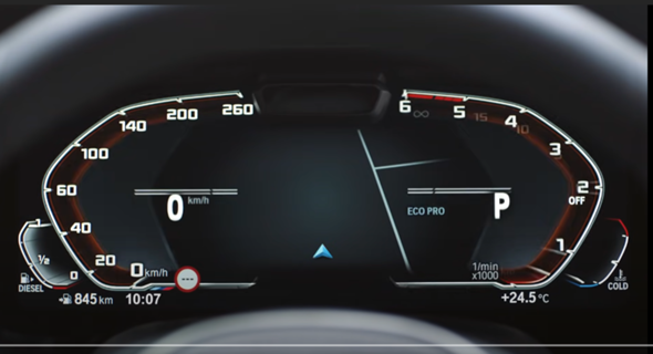 Was machen eigentlich BMW-Fahrer, wenn das digitale Tacho während des Autofahrens laggt (Bild)?