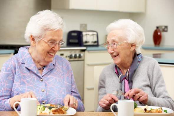 Was machen Senioren & Seniorinen den ganzen Tag im Altersheim?