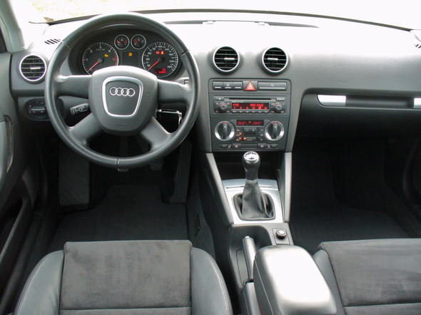 Audi A3 - (Knopf, Audi A3, Audi a3 8p)