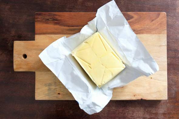 Was mögt ihr lieber auf dem Frühstücksbrot / Brötchen: Butter oder Margarine?