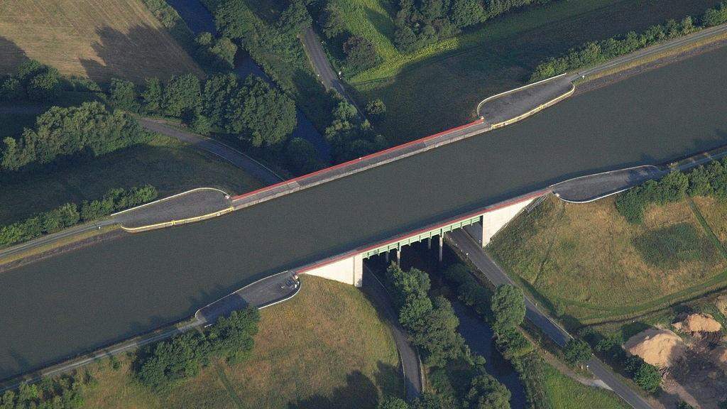 Was Passiert Wenn Im Elbe-Seitenkanal So Eine Brücke Kaputt Geht(sieht ...